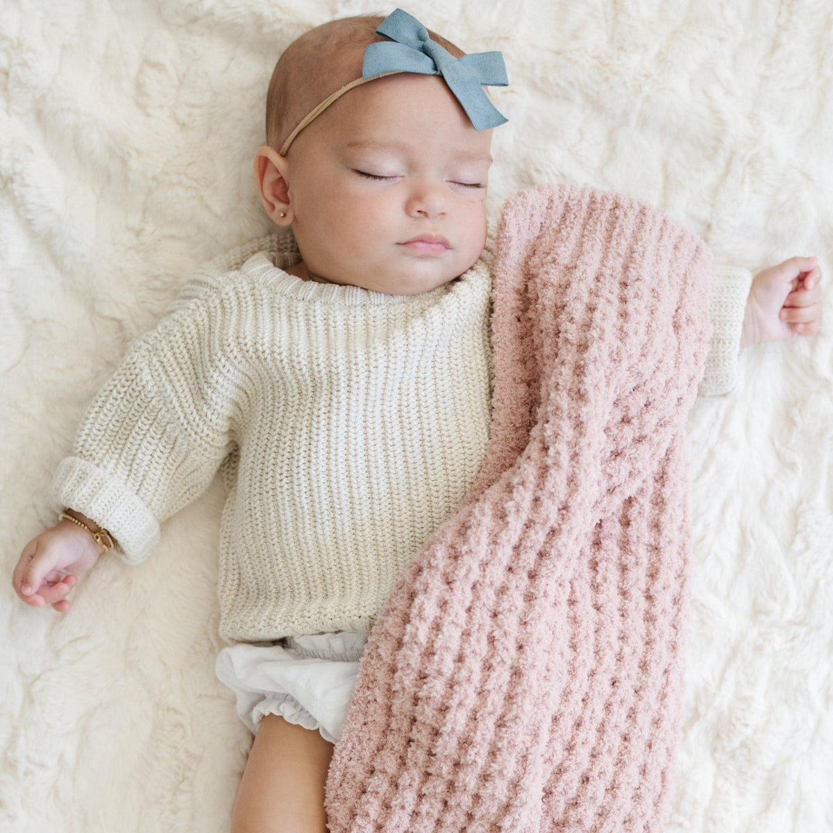 Waffle Knit Mini Blankets — Saranoni