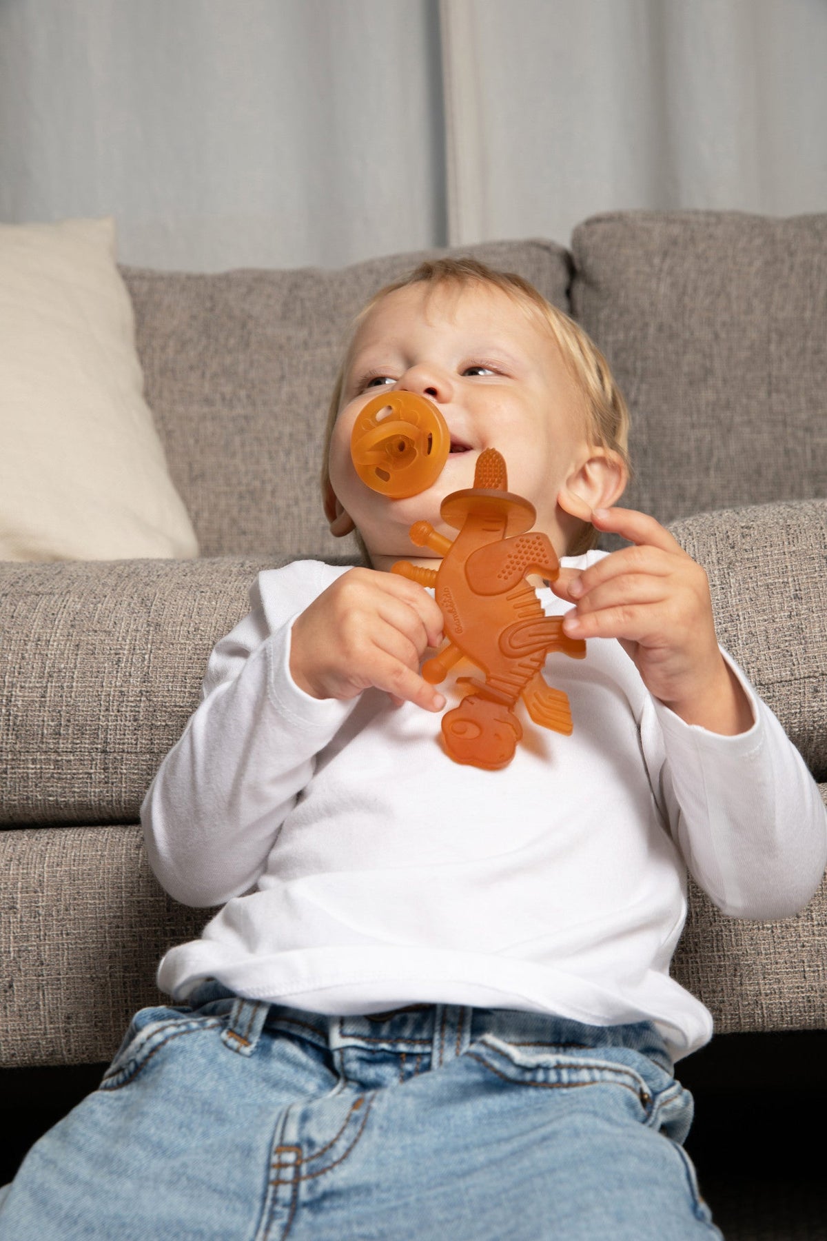 Dibly Amber - Baltic Amber & Natural Rubber Dinosaur Teether with Toothbrush Tail — Bambeado